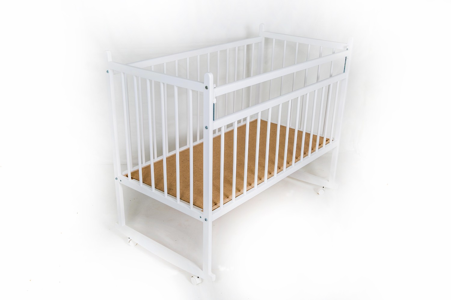 Кроватка детская Мишутка №13 колесо/качалка